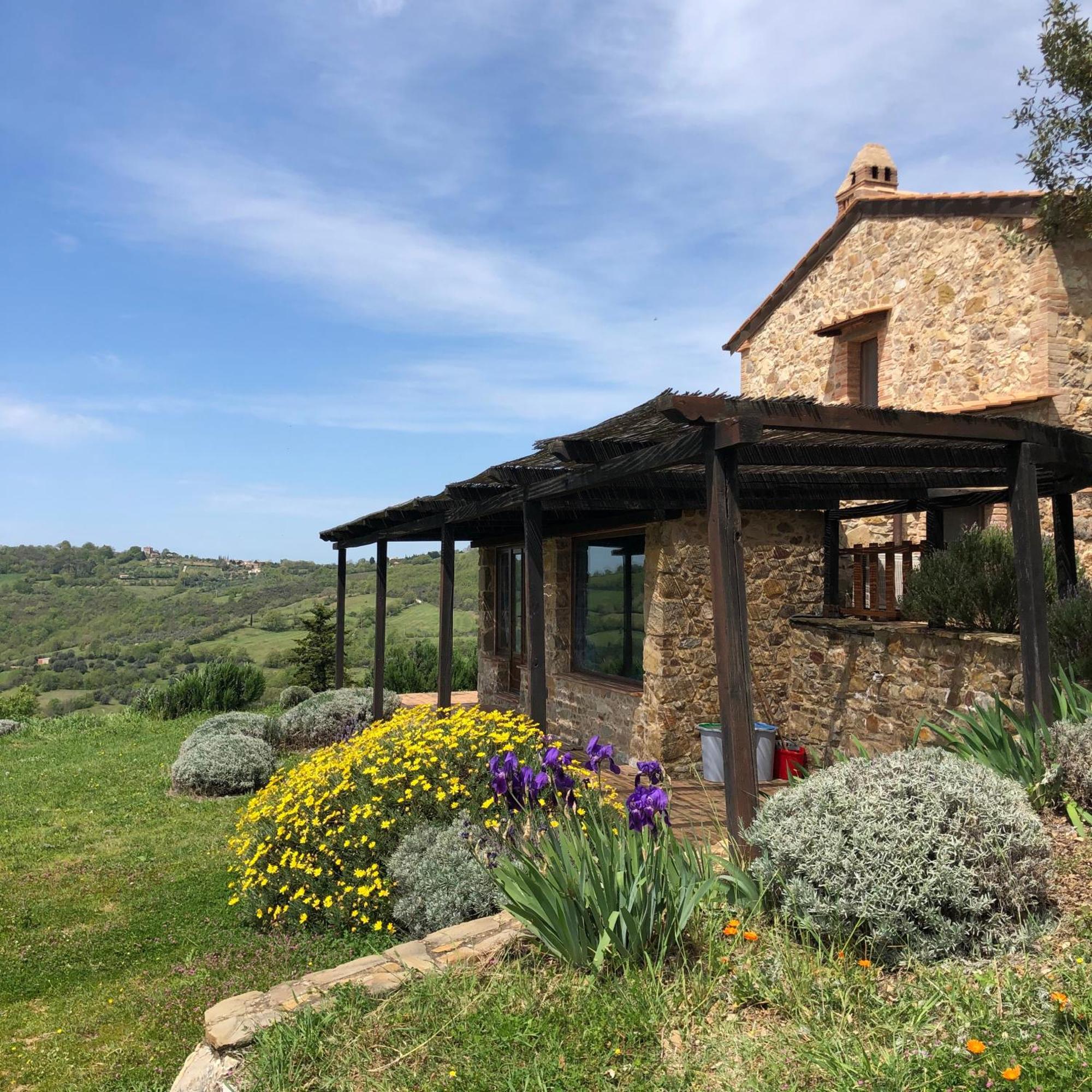 Agriturismo Poggio Monte Saturnia Exterior photo