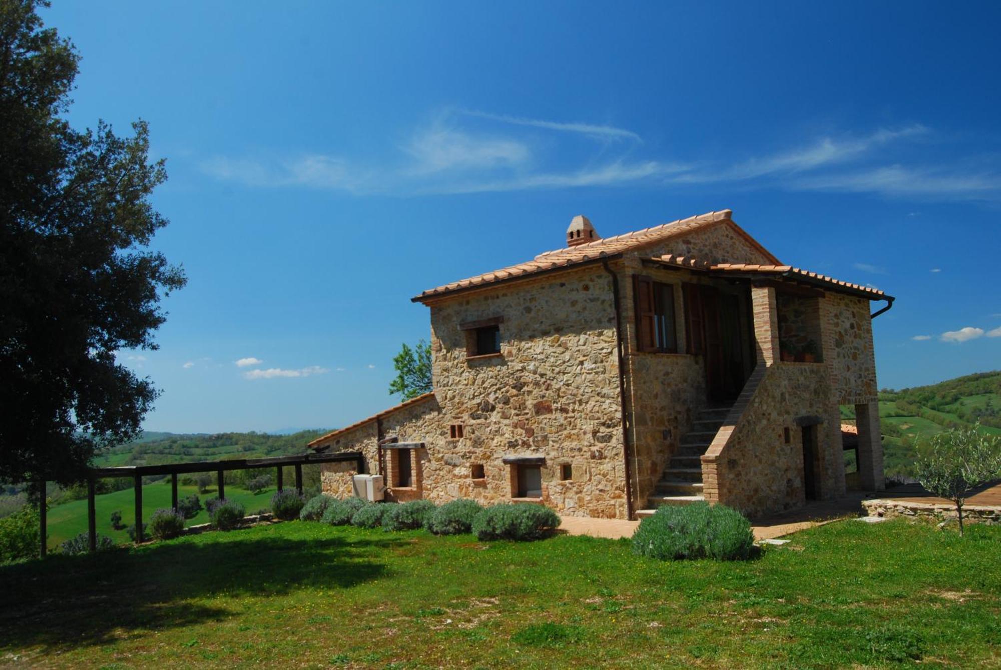 Agriturismo Poggio Monte Saturnia Exterior photo